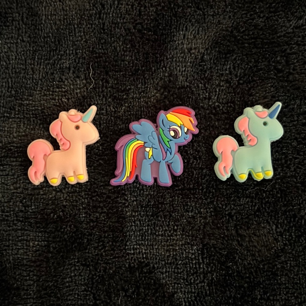 3 🍭$10 Pink Unicorn, Rainbow horse, blue unicorn, rubber